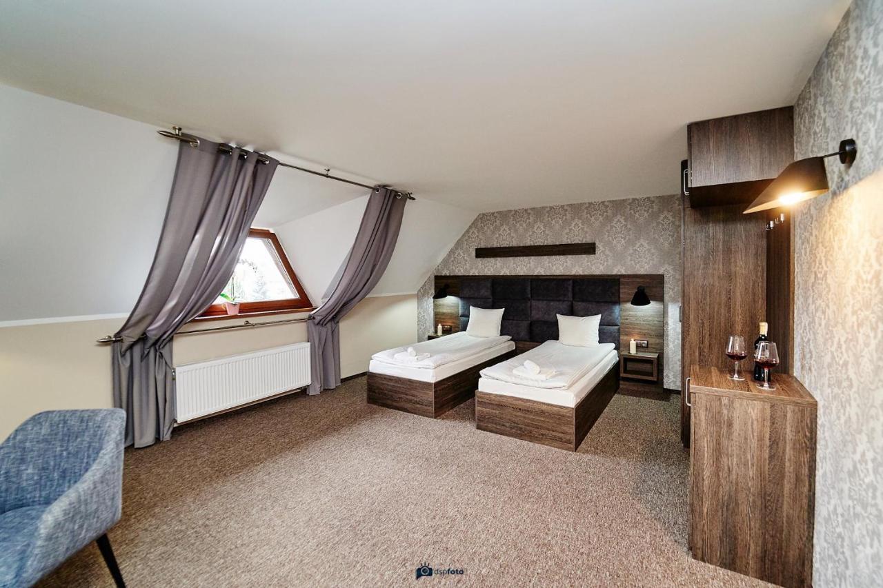 Hotel Gosciniec Pod Strzecha Mala Huta Exteriér fotografie