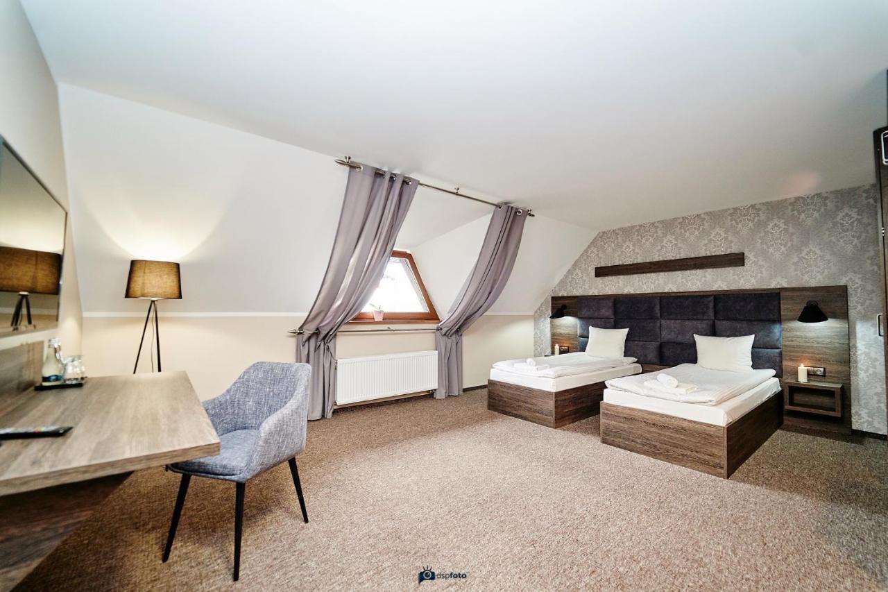 Hotel Gosciniec Pod Strzecha Mala Huta Exteriér fotografie