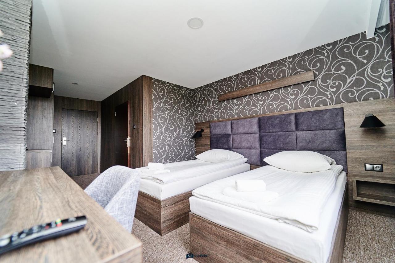 Hotel Gosciniec Pod Strzecha Mala Huta Exteriér fotografie
